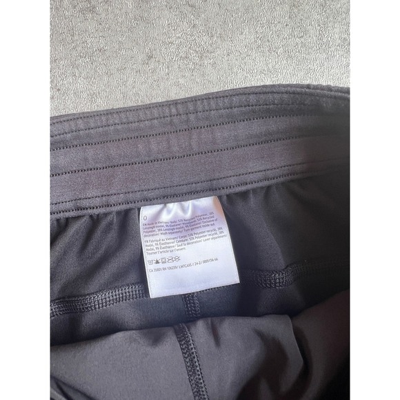 Lululemon Softstreme High Rise Short 4" Black Size 0 Athleisure‎ Good Condition - Picture 7 of 9